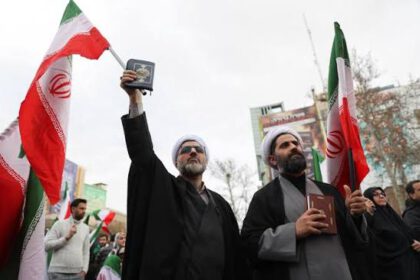 The Iran Question: Crisis, Change, and Consequences