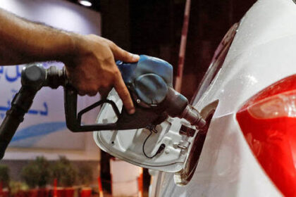 Why Pakistani Pump Prices Won't Fall Even as Oil Does
